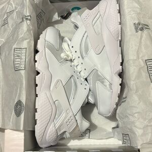 New Nike Air Huarache